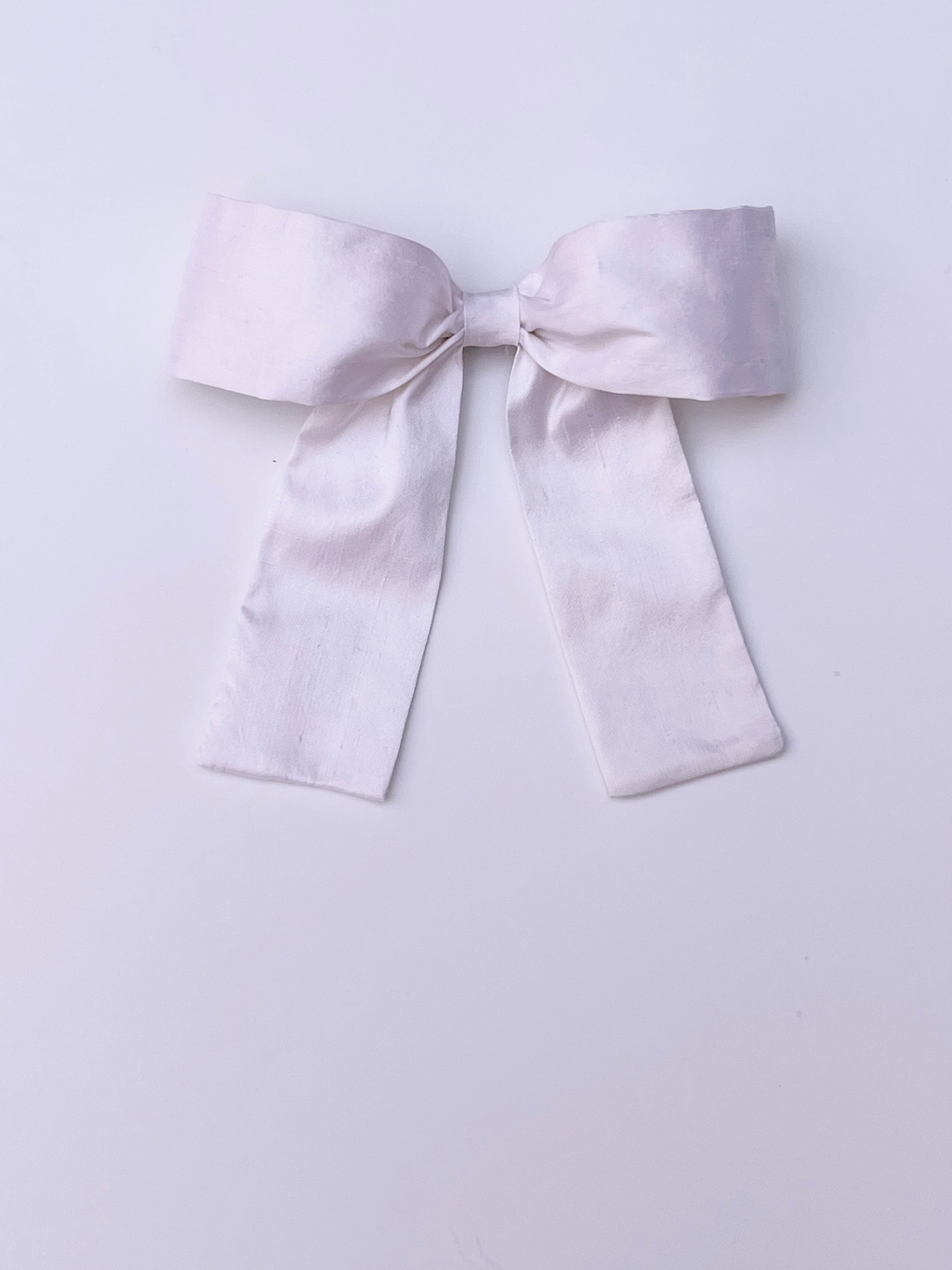 Heirloom Bow - Silk Ivory