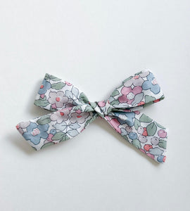 Schoolgirl Bow - Liberty Betsy | Nashville Bow Co. - Classic Hair Bows, Bow Ties, Basket Bows, Pacifier Clips, Wreath Sashes, Swaddle Bows. Classic Southern Charm.